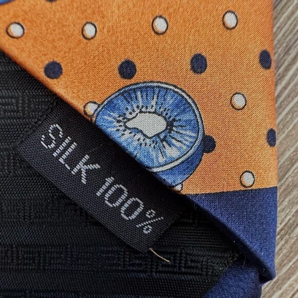 Sinsabang silk apple graphic tie - Picture 3 of 7